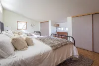 Ping pong, fire pit, record player, & more! Sleeps 8 Hôtels à proximité de : Parc national de Sequoia