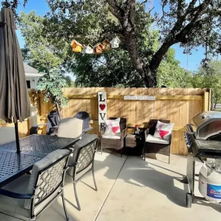 Texas Living, Silo Style