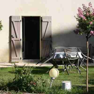 Gîte de la Ballade Charm and Comfort on the Outskirts of Town Hotel Exterior