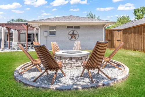 Pool Table, BBQ, Pool Table, Fire Pit, Nearby Golf Courses