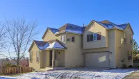 Stylish and Bright Home with City, Mountain and Valley Views
