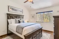 HOT TUB ~ Corner-Lot ~ Lux. Mnt. Lvng.~ No Pet Fee ~ Starlink  ~  Family Fun!