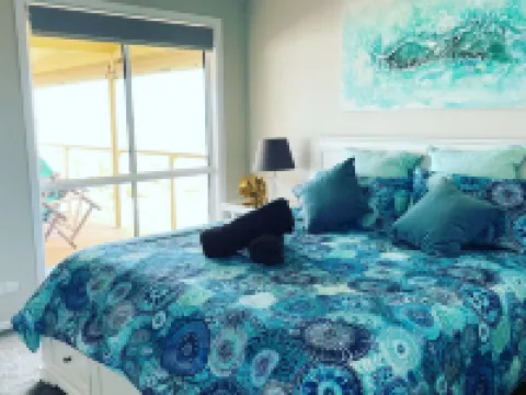 Stunning beachfront view , Hoteles en Wallaroo