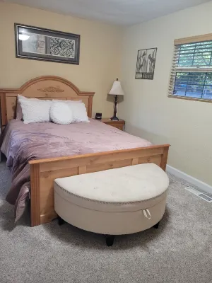 La Bella Vista. Close to downtown & shopping, public transportation.