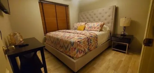 Spacious and centralized, 5-15 minutes from most local things