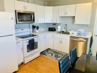 Lovely Seaside Park Getaway - Walk to Beach & Bay - Parking, Badges, BBQ