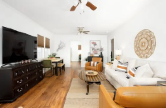 Five Star/ 2Br-!BA / Downtown/ Pet Friendly/ Super Clean/ Hike Palo Duro Canyon