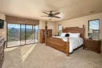 LOOK NO FURTHER-4,000sf Hillside with Views TV's & Pool Table
