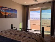 New Home with incredible views of Lake Powell Hotels near Horseshoe Bend