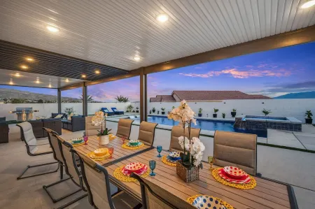 New: Spacious Backyard, Pool & Hot Tub, Gameroom