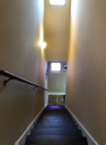 High End Townhouse 12 min walk to Campus and Downtown