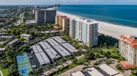 Gorgeous 14 Floor Beach Front Marco Island Condo - Completely Updated Hotel in zona Marco Island Water Sports
