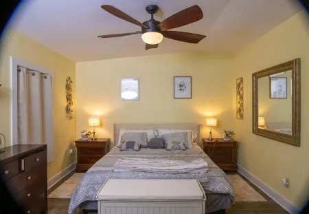 1 Bed/Bath House Rental at Astros in Sunset, LA. EXT 11 I-49