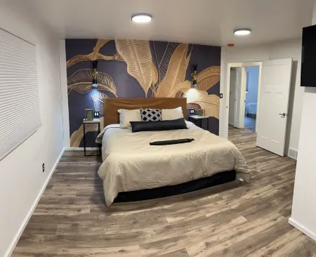 Newly Renovated 5-Bedroom Home Near Lambeau Field