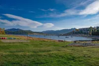 Lakeside One-Bedroom with Balcony/Views! Close to Keystone. Hotel di Dillon