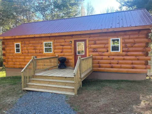 Pet friendly-acreage-hot tub-creek Piper Gap住宿飯店