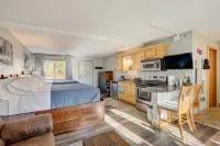 Adventure Trails Hotels near Coldwater Canyon