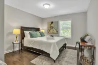 Cozy Newnan Retreat