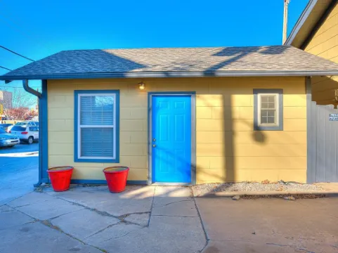 Huge Historic Gem Steps From The University of Oklahoma