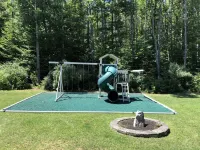 Lakefront Home,  Snowmobilers & Cross Country Skiiers Paradise! Hotels in Laconia