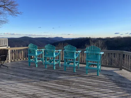 Olde Beau Cottage MAGNIFICENT VIEWS!