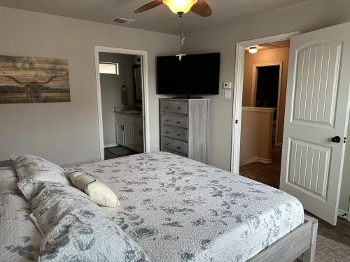 Attention Traveling Nurses/Corporate Housing Needs