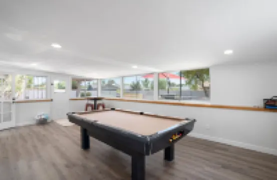 Private Heated Pool, Ping Pong and Billiards, Full Coffee Bar, near ASU