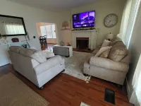 13. King bed, sleeps 22, historic 5-bedroom house in  Albertville with WiFi, AC
