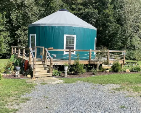 Magical Riverside Yurt, hot tub & the BRPW, pet friendly near Floyd, Va Hotels in Laurel Fork
