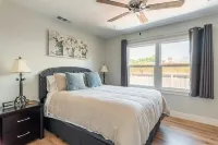 1 Bedroom Home with Home Office