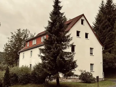 Modern maisonette apartment for 6 people with great views in the middle of nature