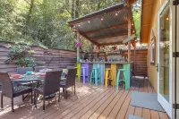 Cozy Home in the Redwoods ~Toys~ Hot Tub ~Chill Zone. We GOT You Covered!