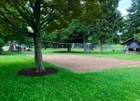 Beach, Harbor & Restaurants Within Walking Distance. Family Friendly Home! Hotels in Sturgeon Bay