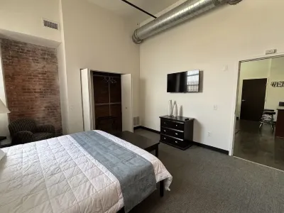 Toledo Tranquility: Luxe 2-Bed Retreat - Your Perfect Stay Awaits! ADA compliant Hôtels à proximité de : Scott Park Campus Of The University Of Toledo