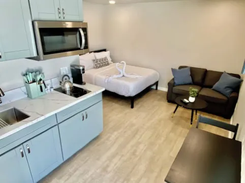 Cozy apartment with WiFi and AC in charming El Cajon San Diego