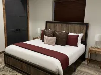 Stunning Luxury Executive Style Cabin 7 BR 4.5 BA Hi Speed Wi-Fi 칸 카운티 호텔