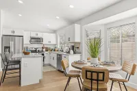 The Sunseeker near downtown Gilbert w/optional heated pool