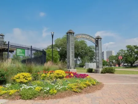 Margaret Manor on Park Ave