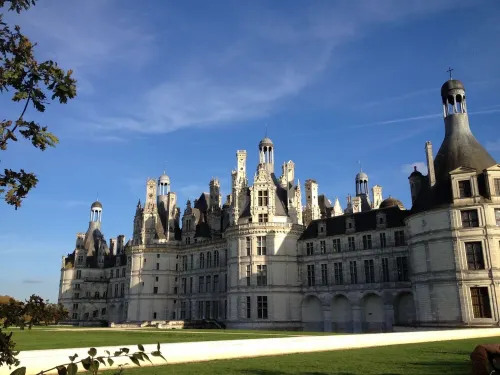 Character cottage rental in the Valley of the Loire castles Hotels in Huisseau-sur-Cosson