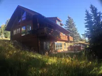 Newhard Chalet - Big House Convenient Location Great for Groups Families Friends