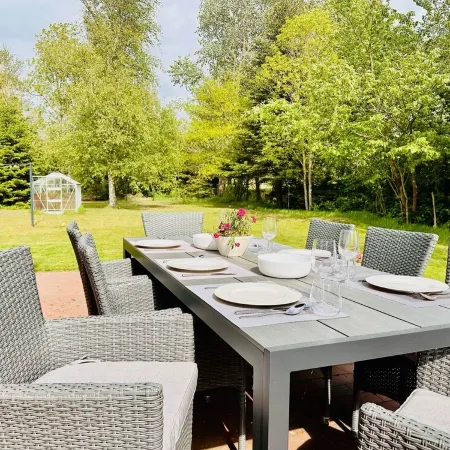 "Alle_zusammen" - Modern and bright vacation apartment with large garden