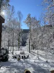 One-of-a-kind mountain cabin w hot-tub, near the Shenandoah NP