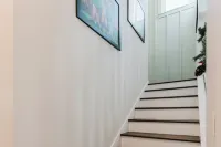 Old Town Beaches and Birdies House