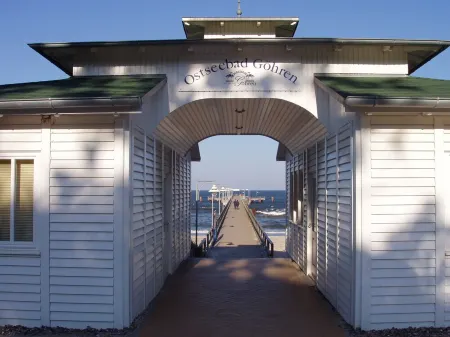 Duplex apartment with swimming pool and sauna 200 m to the beach