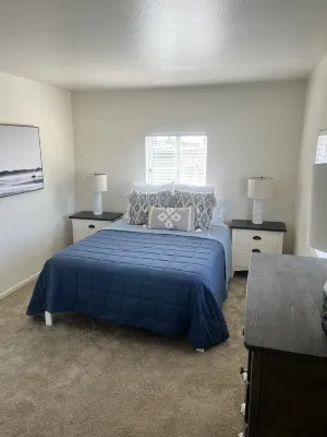 Clean and spacious unit with private balcony 1.5 blks from the beach!