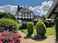 Vacation home with garden on the Weser cycle path near the Pied Piper town of Hameln