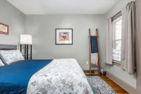 Tremont - 2BR apt - Pet Friendly, Convenient to Stadiums, Clinic, Museums & more