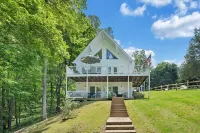 Lakefront Hudson Haven-Quiet Cove w/ Dock, Kayaks, Firepit!