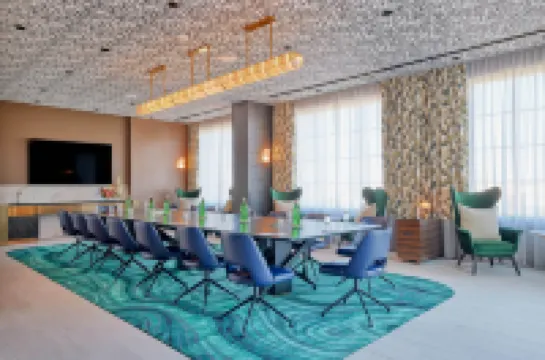 เดอะ ก็อดฟรีย์ ดีทรอยท์, คุริโอ คอลเลคชั่น ไบ ฮิลตัน