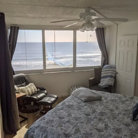 Daytona/Ponce Oceanfront - Specials for Staying the Month of January!